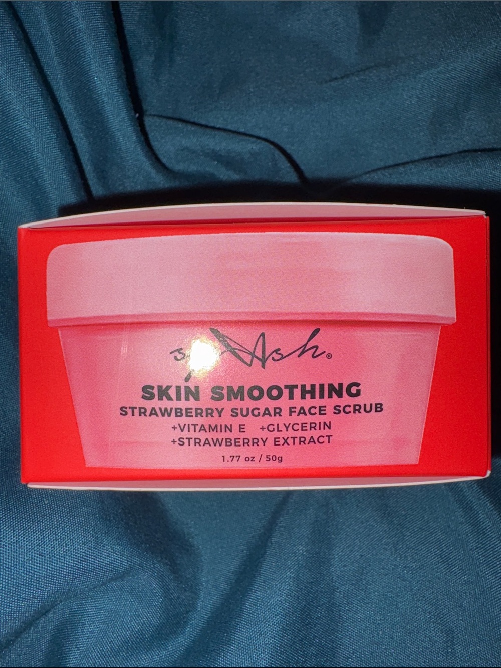 LaSplash Skin Smoothing Strawberry Sugar Face Scrub - Red - Picture 5 of 5